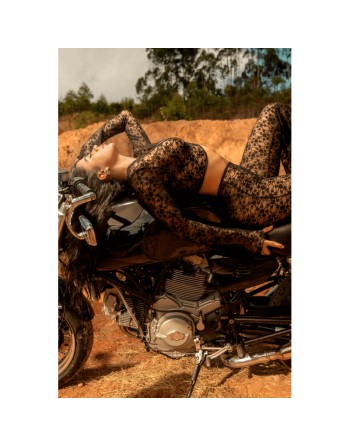 Top et pantalon en dentelle florale noire 