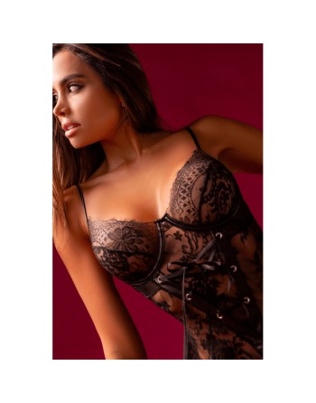 Babydoll gothique en dentelle avec laçage  string 