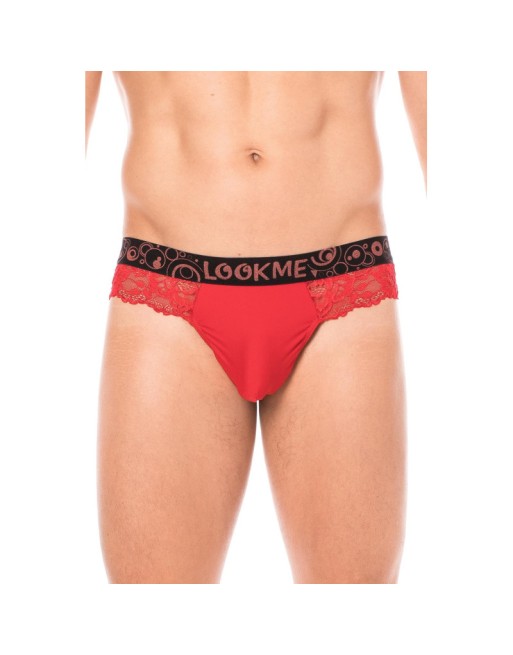 String rouge en dentelle délicate 