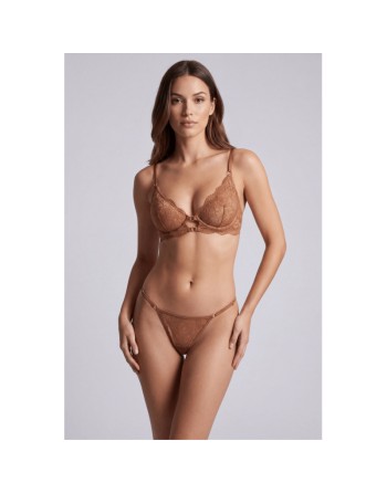 String taupe en dentelle avec bijou cœur doré
