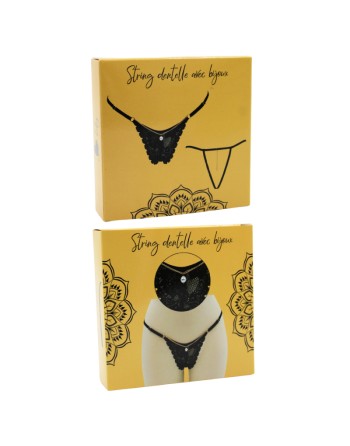 String noir en dentelle avec bijou et chaîne dorée